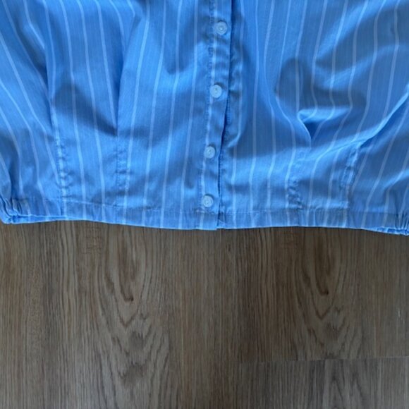 ASTR The Label Blue Stripe Long Sleeve Oversized Cropped Shirt EUC S - Picture 3 of 5